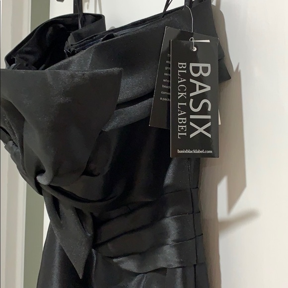 Basix Black Label NWT evening gown - Picture 4 of 4